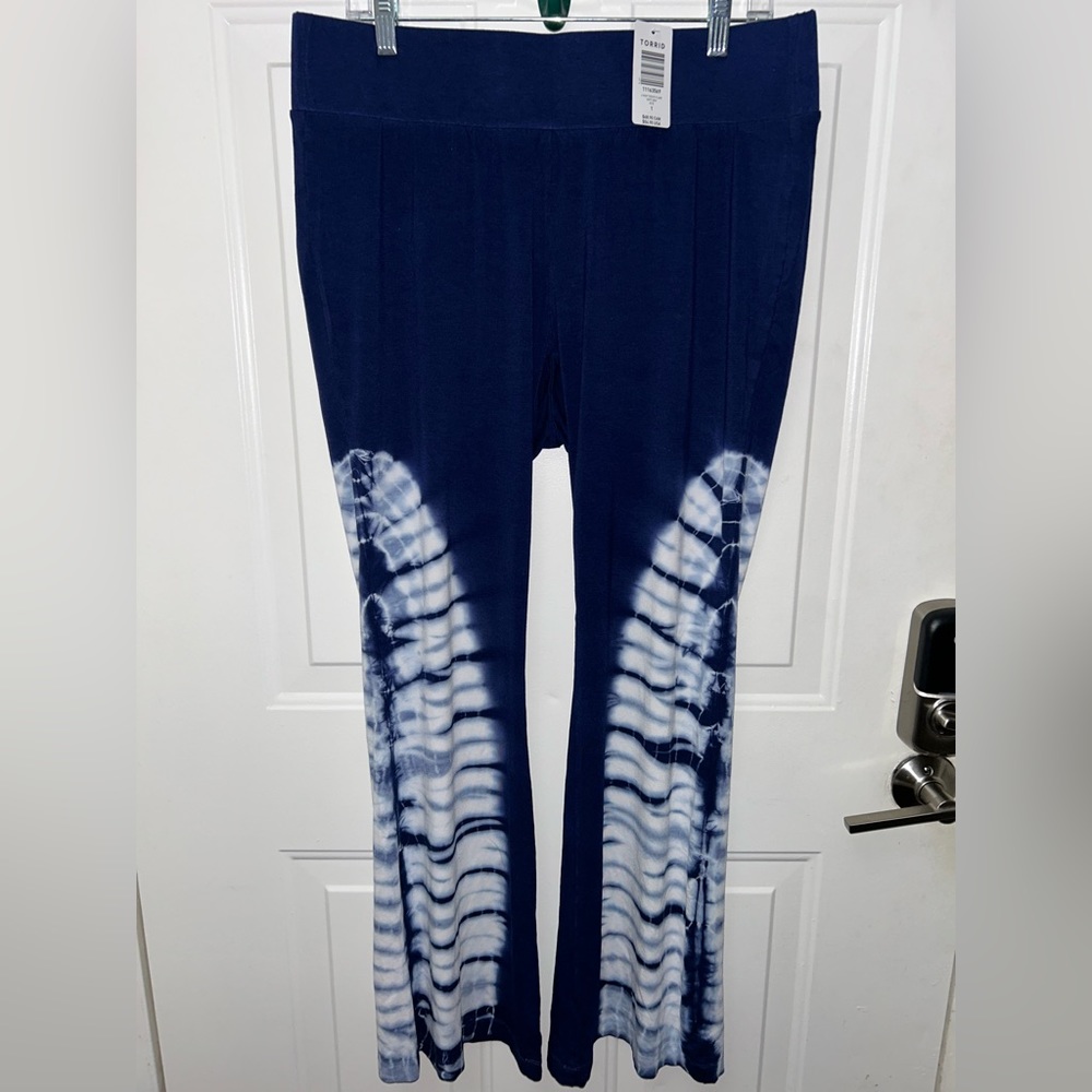 Torrid Navy Blue White Tie Dye Flare Yoga Lounge Pant Size 1X NEW